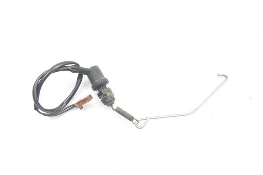 photo de INTERRUTTORE STOP POSTERIORE YAMAHA TDR DELTABOX 125 (1997 - 2003) - Primo piano tecnico