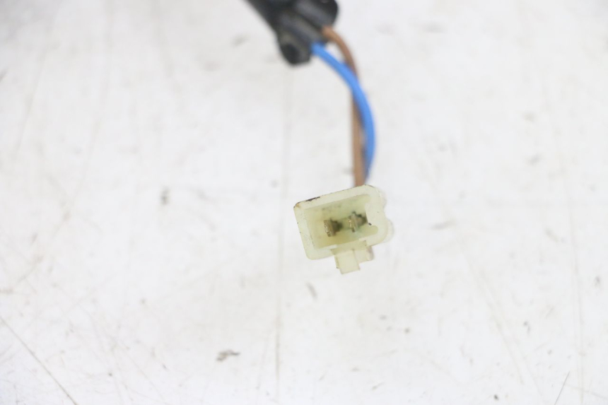 photo de INTERRUTTORE STOP POSTERIORE KAWASAKI ZR 7 750 (1999 - 2004) - Zoom sullo stato d'uso