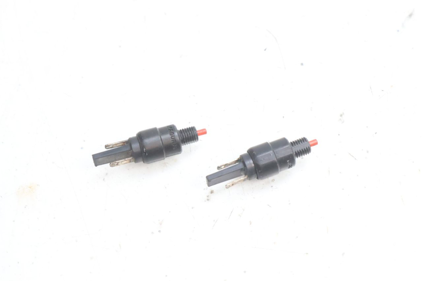 photo de INTERRUTTORE STOP APRILIA ATLANTIC S 125 (2010 - 2013) - Dettaglio del componente