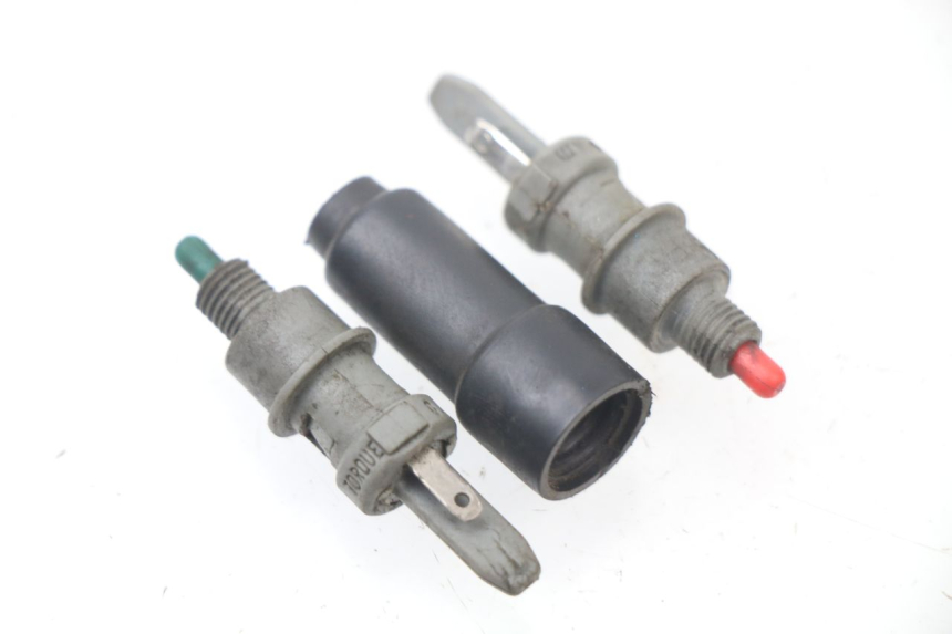 photo de Interruttore stop YAMAHA BW'S 50 (1999 - 2003) - Vista principale