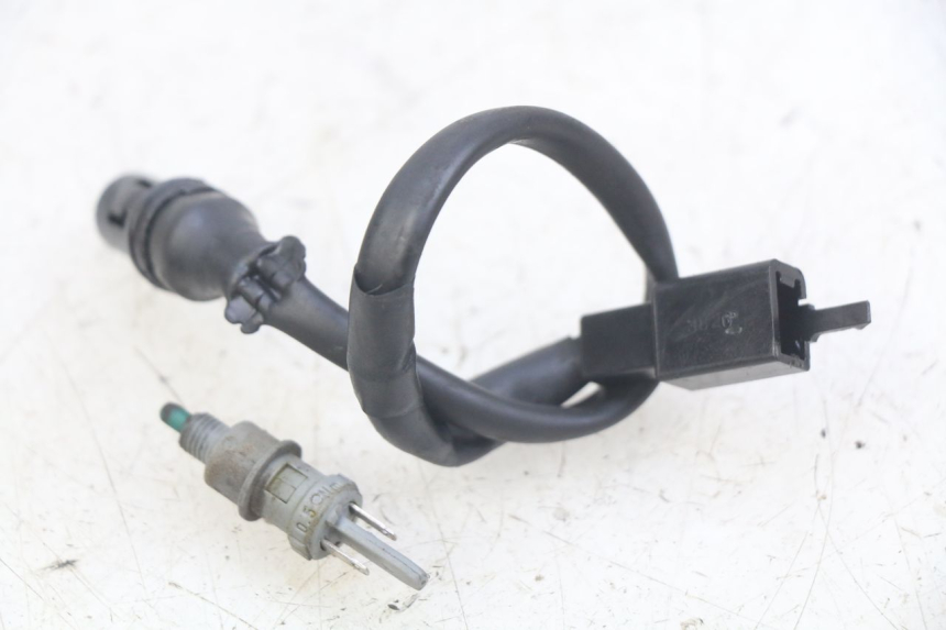 photo de INTERRUTTORE STOP YAMAHA BW'S EASY 50 (2013 - 2016) - Zoom sullo stato d'uso