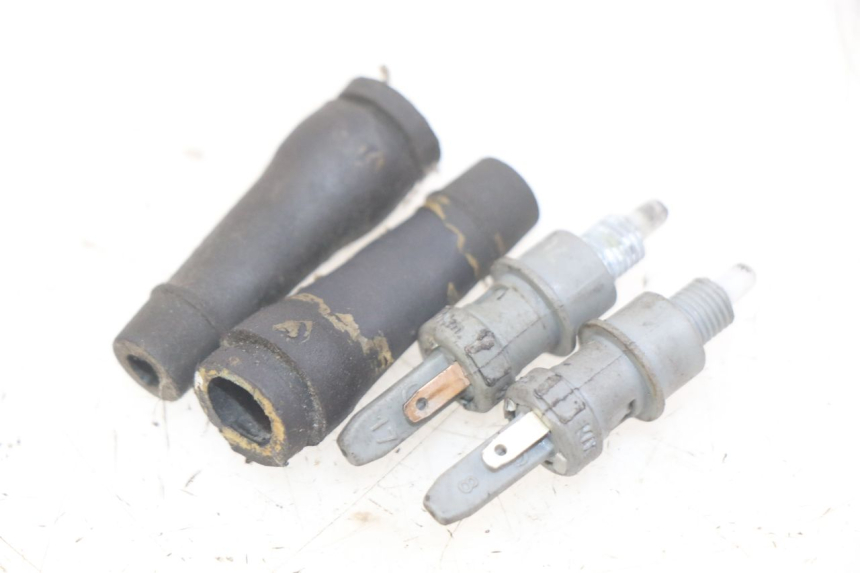 photo de INTERRUTTORE STOP PEUGEOT CITYSTAR 2T 50 (2018 - 2021) - Vista principale