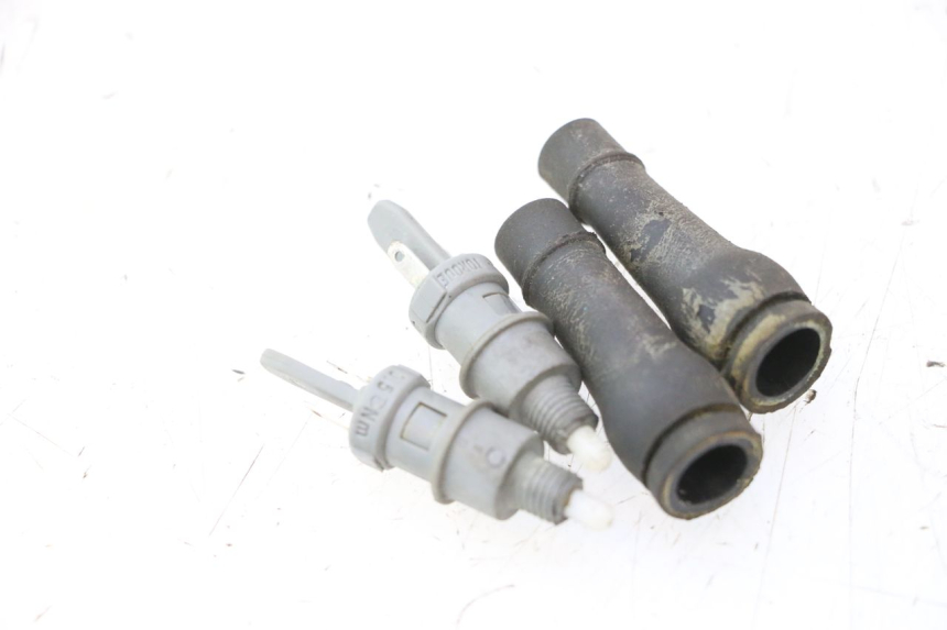 photo de INTERRUTTORE STOP PEUGEOT CITYSTAR 2T 50 (2018 - 2021) - Dettaglio del componente