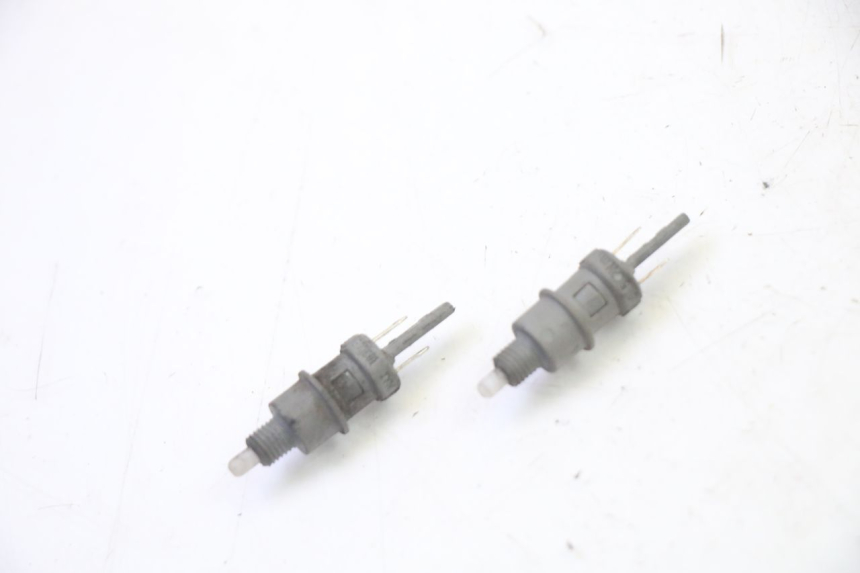 photo de Interruttore Stop PEUGEOT CITYSTAR 50 (2013 - 2017) - Vista principale