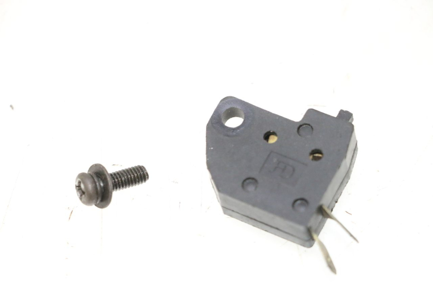 photo de CONTATTORE STOP DESTRO KYMCO AGILITY FR 2T 50 (2012 - 2017) - Zoom sullo stato d'uso