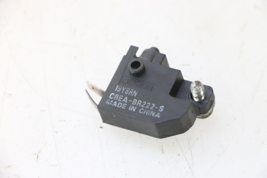 photo de INTERRUTTORE STOP DESTRO SUZUKI BURGMAN 125 (2007 - 2014) - Zoom sullo stato d'uso