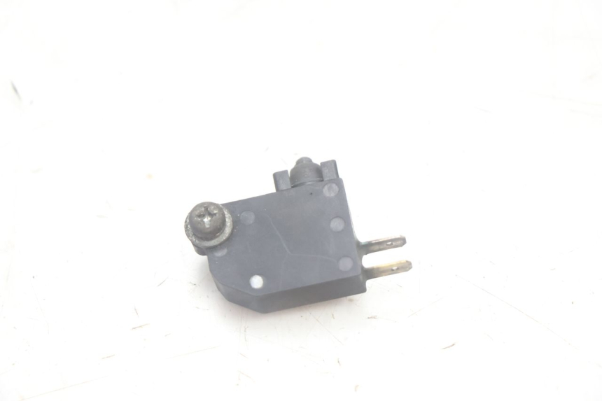 photo de INTERRUTTORE STOP DESTRA SUZUKI BURGMAN EXECUTIVE ABS 650 (2006 - 2012) - Vista principale