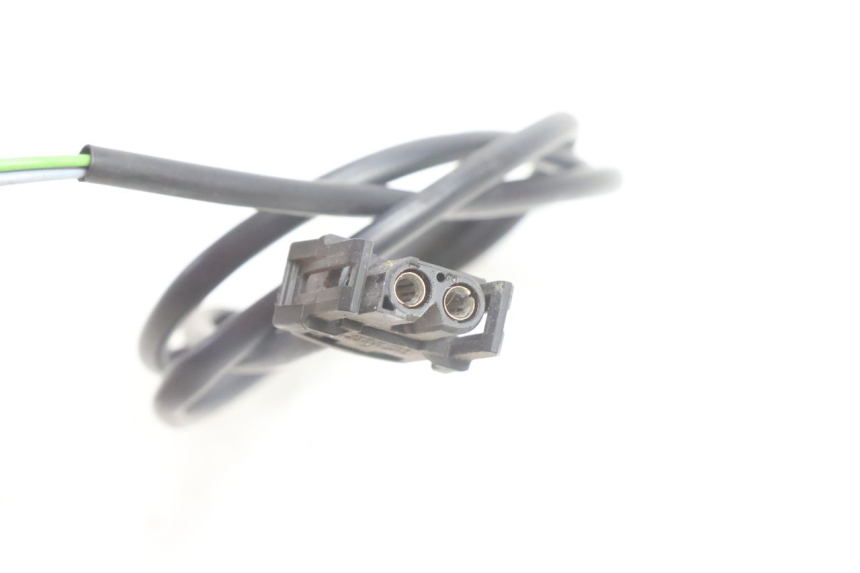 photo de INTERRUTTORE STOP DESTRA BMW C1 125 (2000 - 2003) - Altra angolazione