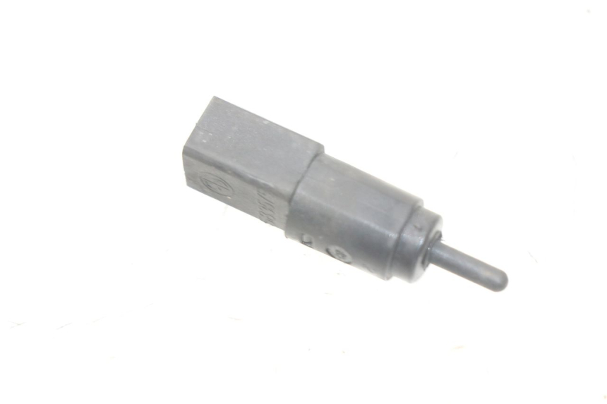 photo de Interruttore stop freno destro PIAGGIO CARNABY 125 (2007 - 2011) - Vista principale