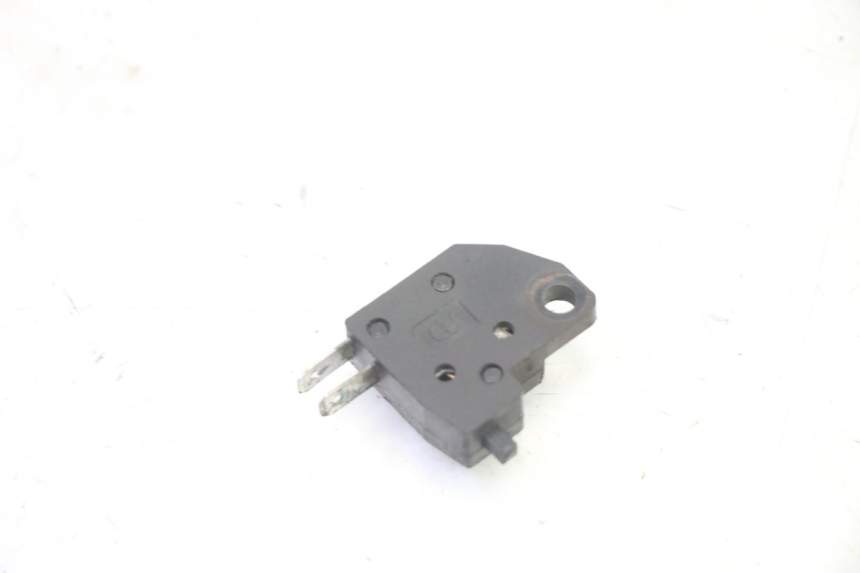 photo de INTERRUTTORE STOP DESTRA ORCAL CAVARO 4T 50 (2019 - 2023) - Dettaglio del componente