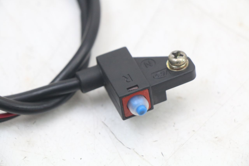 photo de INTERRUTTORE STOP DESTRA WAYSCRAL E-START 1 (2018 - 2022) - Primo piano tecnico