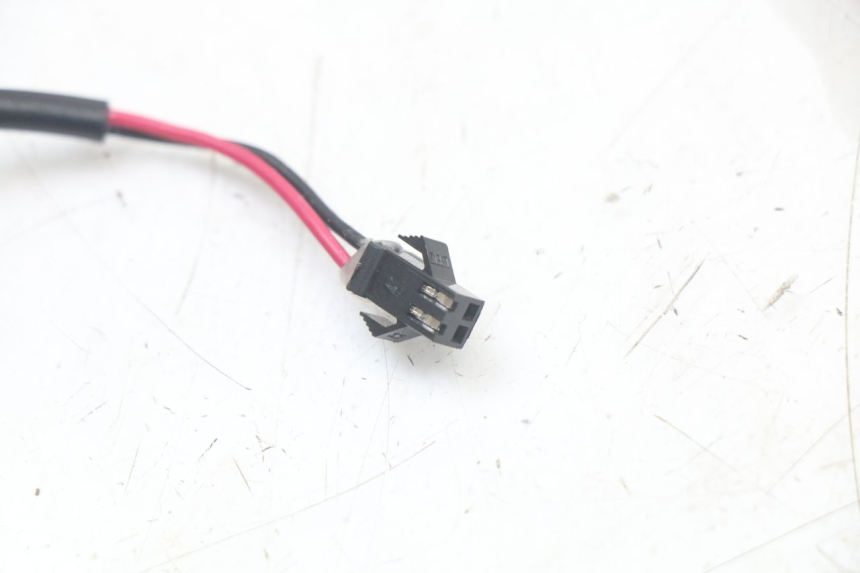 photo de INTERRUTTORE STOP DESTRA WAYSCRAL E-START 1 (2018 - 2022) - Dettagli dei punti di fissaggio