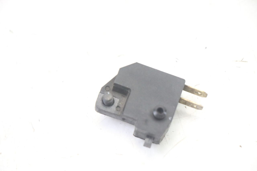 photo de Interruttore stop destro SYM FIDDLE 125 (2008 - 2010) - Altra angolazione