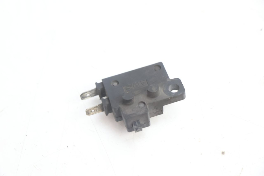 photo de INTERRUTTORE STOP DESTRA YAMAHA FJR 1300 (2001 - 2005) - Dettaglio del componente