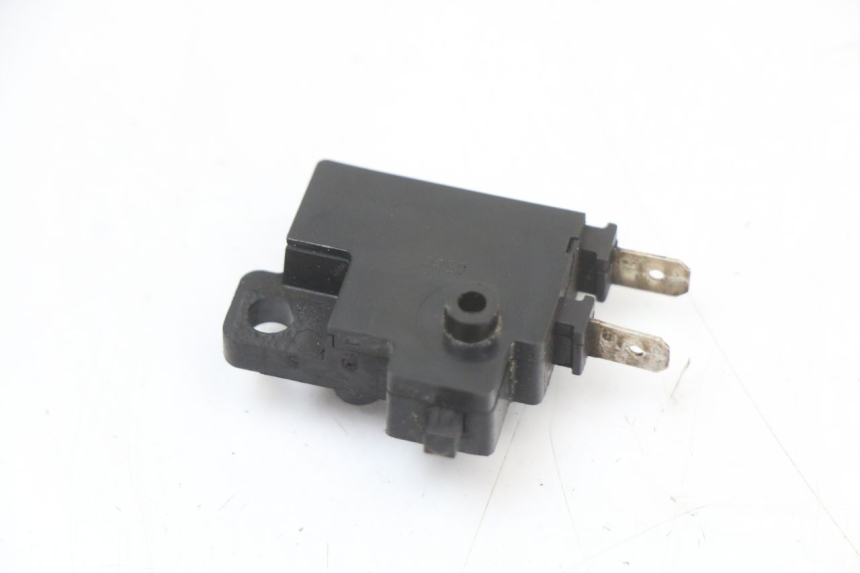 photo de INTERRUTTORE STOP DESTRA HONDA FJS SILVER WING SILVERWING 400 (2005 - 2008) - Dettaglio del componente