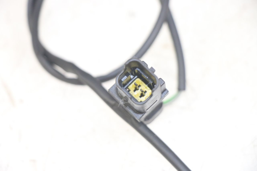 photo de INTERRUTTORE STOP DESTRA PEUGEOT GEOPOLIS RS 125 (2007 - 2009) - Zoom sullo stato d'uso