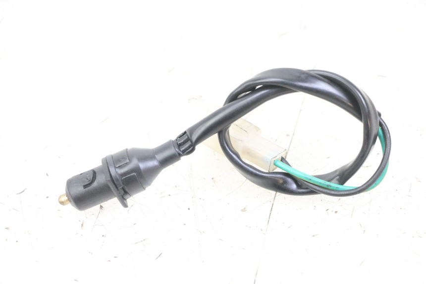 photo de INTERRUTTORE STOP DESTRA GOES WIKI 125 (2010 - 2015) - Zoom sullo stato d'uso