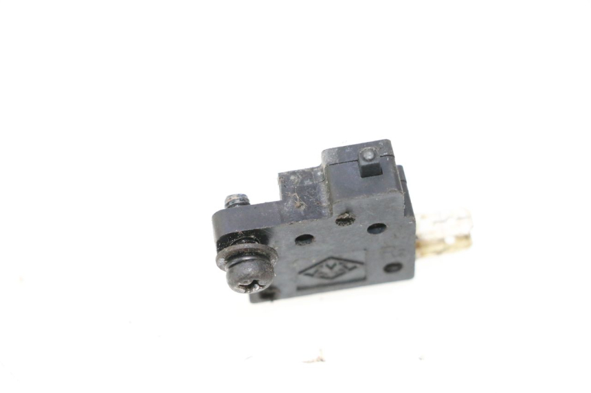 photo de Interruttore stop freno destro KYMCO GRAND DINK 125 (2008 - 2014) - Zoom sullo stato d'uso