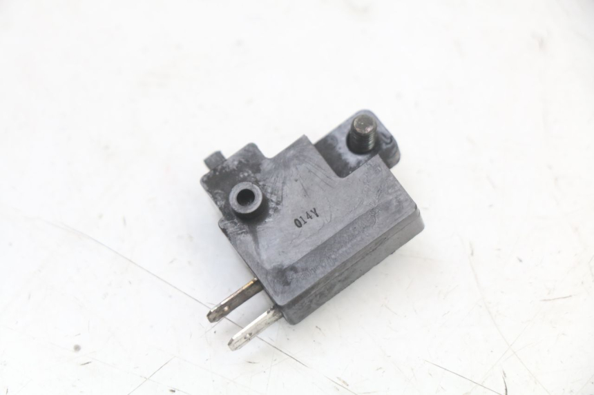 photo de INTERRUTTORE STOP DESTRA HONDA NES AROBASE 125 (2000 - 2003) - Zoom sullo stato d'uso