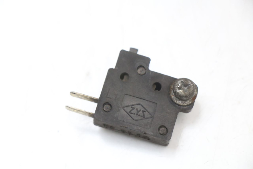 photo de CONTATTORE STOP DESTRO SYM JOYRIDE EVO 125 (2009 - 2016) - Vista principale