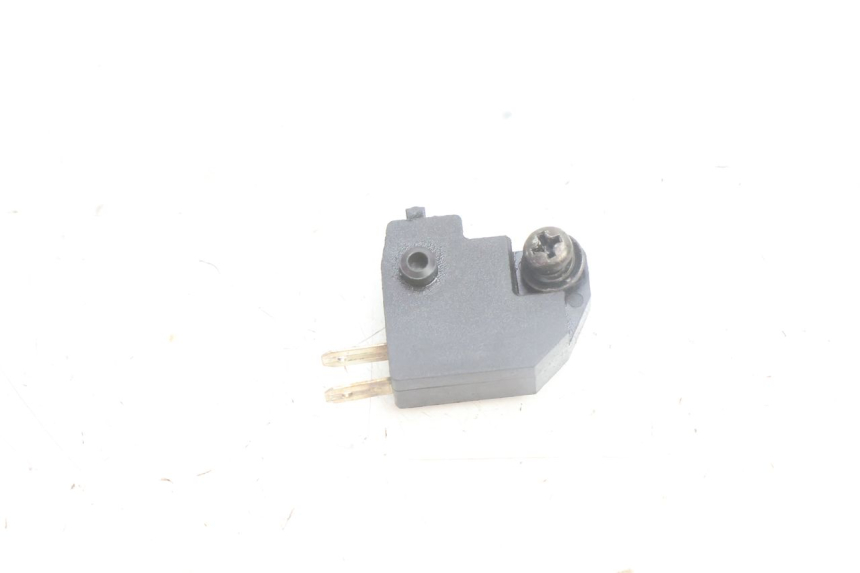 photo de Interruttore stop freno destro PEUGEOT KISBEE 4T 50 (2010 - 2017) - Vista principale
