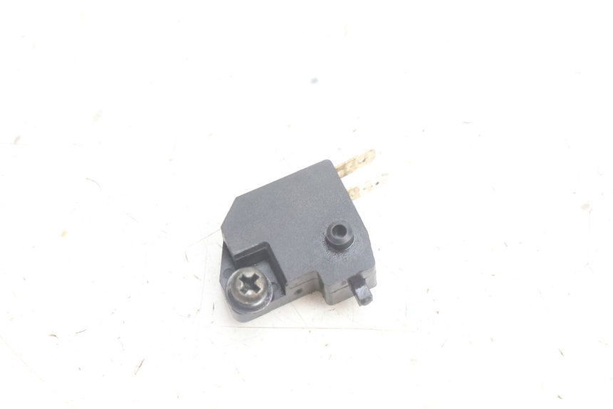 photo de Interruttore stop freno destro PEUGEOT KISBEE 4T 50 (2010 - 2017) - Dettaglio del componente