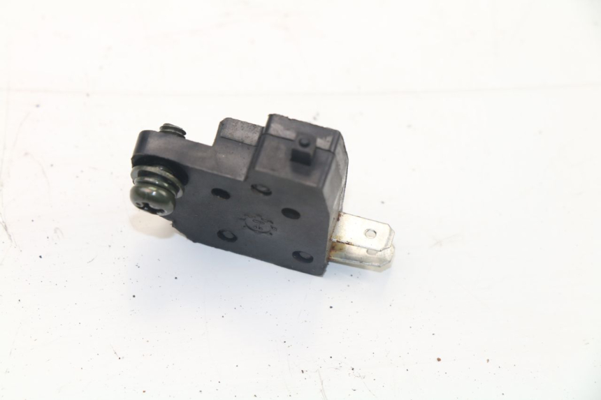 photo de CONTATTORE STOP DESTRO SAMPO LY50QT-21 50 (2009 - 2014) - Zoom sullo stato d'uso