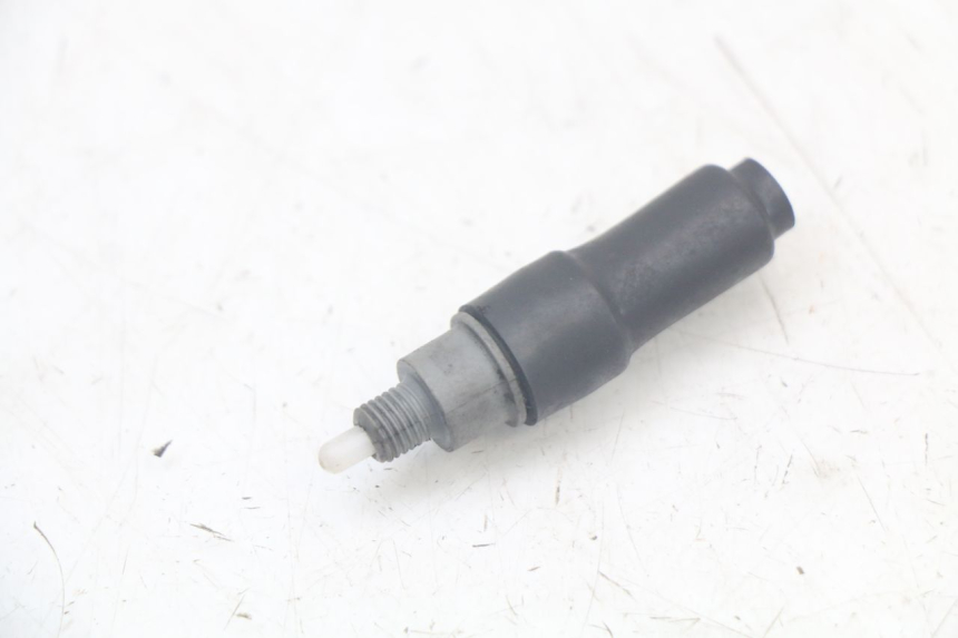 photo de INTERRUTTORE STOP DESTRA MBK MACH G AC 50 (2002 - 2014) - Vista principale