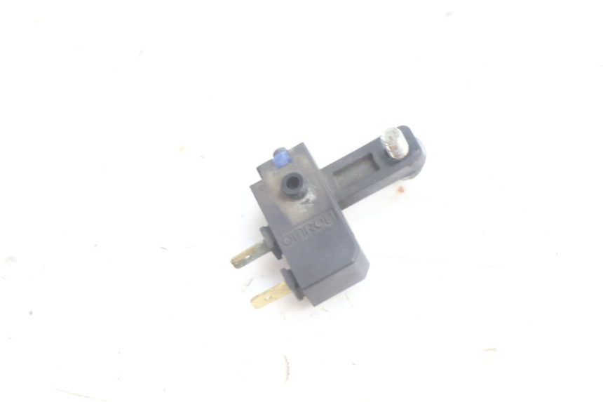 photo de INTERRUTTORE STOP DESTRA YAMAHA N-MAX NMAX 125 (2021 - 2024) - Zoom sullo stato d'uso