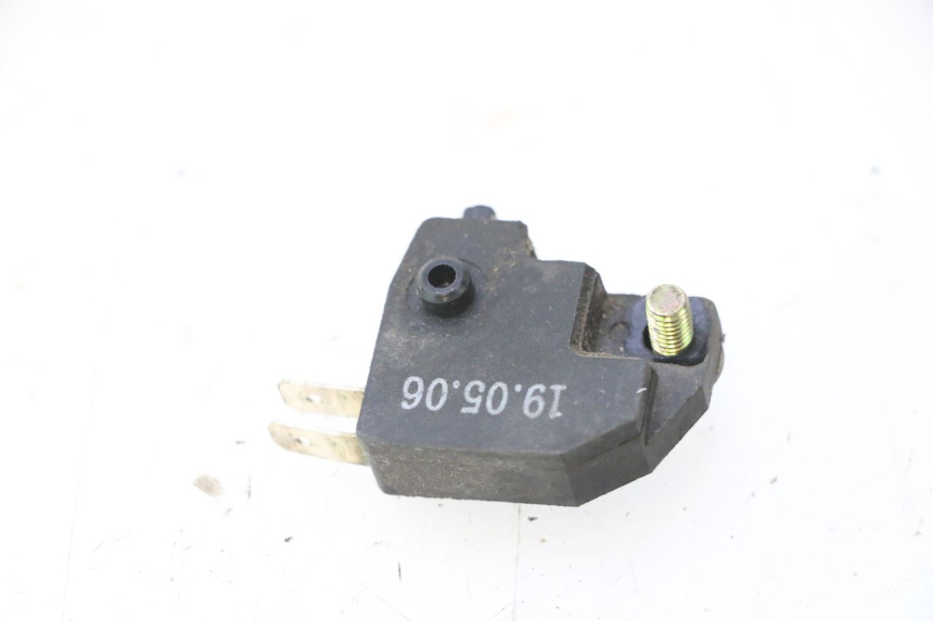 photo de INTERRUTTORE STOP DESTRA KYMCO LIKE 4T 50 (2019 - 2025) - Dettaglio del componente