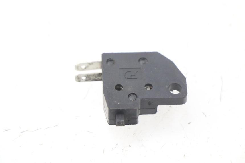 photo de Interruttore stop freno destro SYM ORBIT 2 4T 50 (2018 - 2022) - Zoom sullo stato d'uso