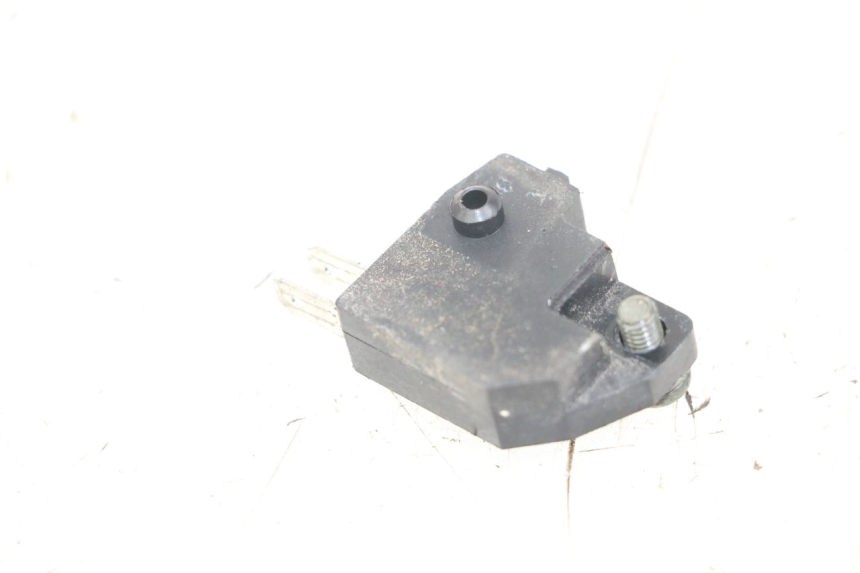 photo de INTERRUTTORE STOP DESTRO SYM ORBIT III 3 4T 50 (2018 - 2021) - Dettaglio del componente