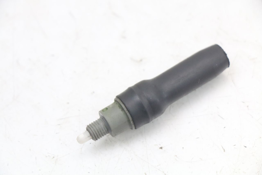 photo de INTERRUTTORE STOP DESTRA PEUGEOT LUDIX 50 (2008 - 2017) - Vista principale