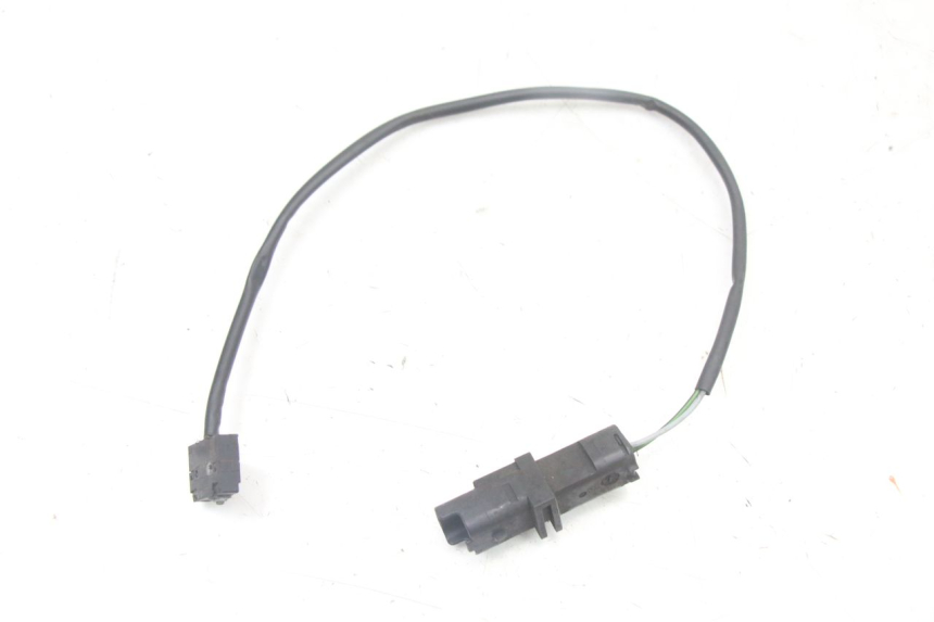 photo de INTERRUTTORE STOP DESTRA PEUGEOT SATELIS COMPRESSOR K15 125 (2006 - 2009) - Vista principale