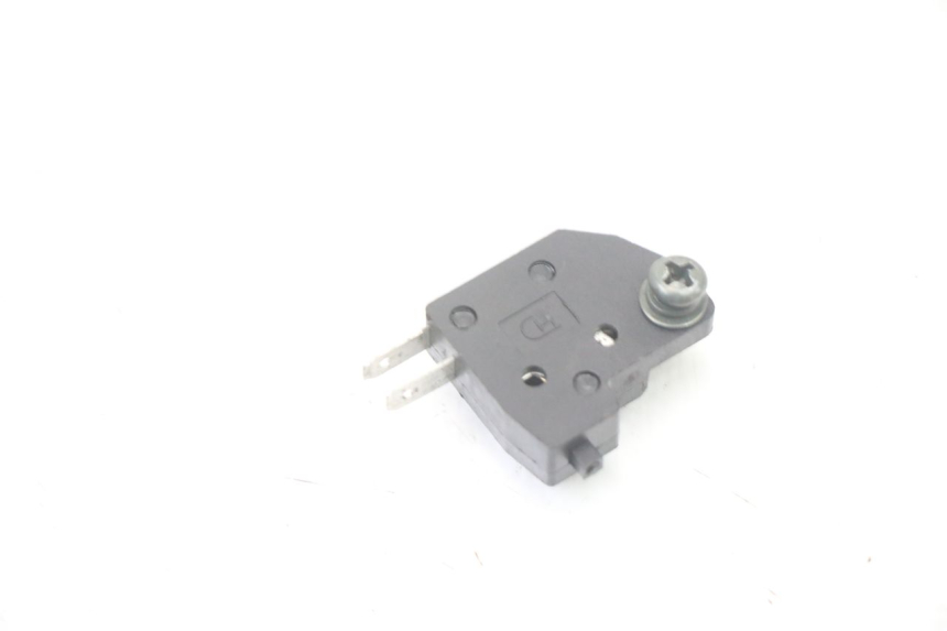 photo de INTERRUTTORE STOP DESTRA PEUGEOT TWEET 4T 50 (2023 - 2025) - Dettaglio del componente