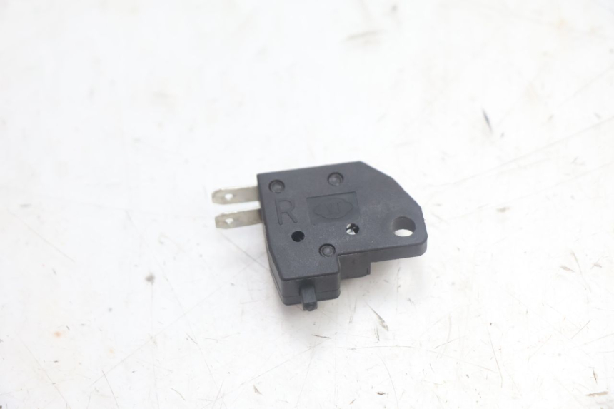 photo de INTERRUTTORE STOP DESTRA JM MOTORS R-MAX TECH 50 (2024 - 2026) - Zoom sullo stato d'uso