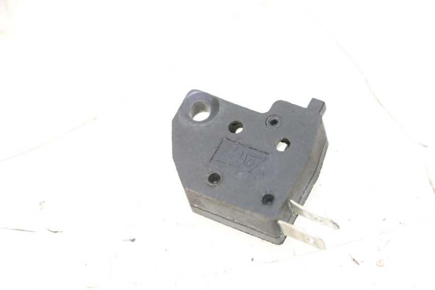 photo de INTERRUTTORE STOP DESTRA VASTRO R-ONE 4T 50 (2014 - 2022) - Dettaglio del componente