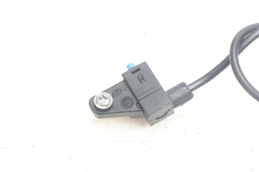 photo de INTERRUTTORE STOP DESTRA JM MOTORS SANTANA EVO 50 (2024 - 2026) - Dettaglio del componente