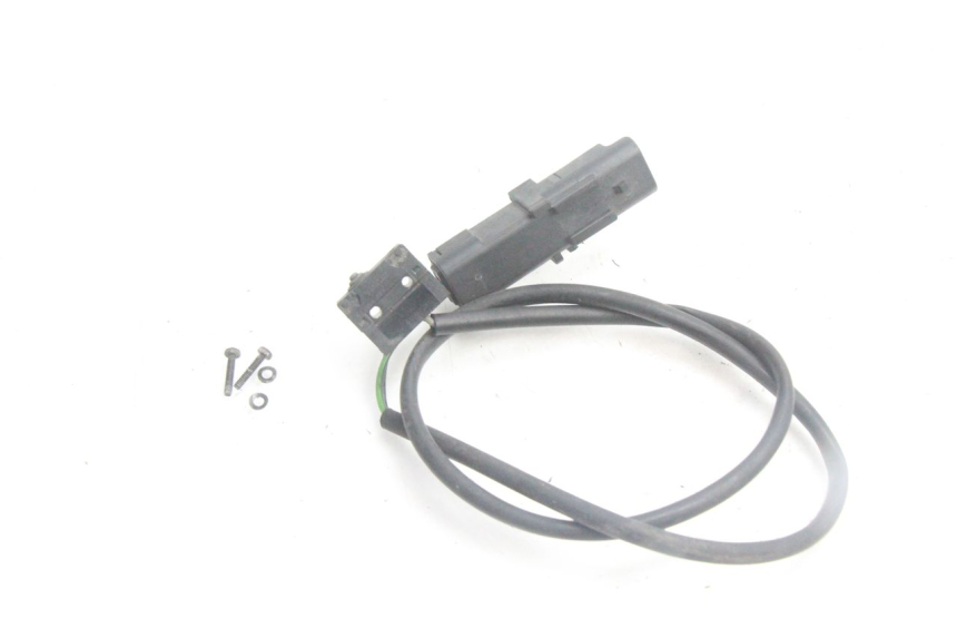 photo de INTERRUTTORE STOP FRENO DESTRO PEUGEOT SATELIS 125 (2006 - 2009) - Dettaglio del componente