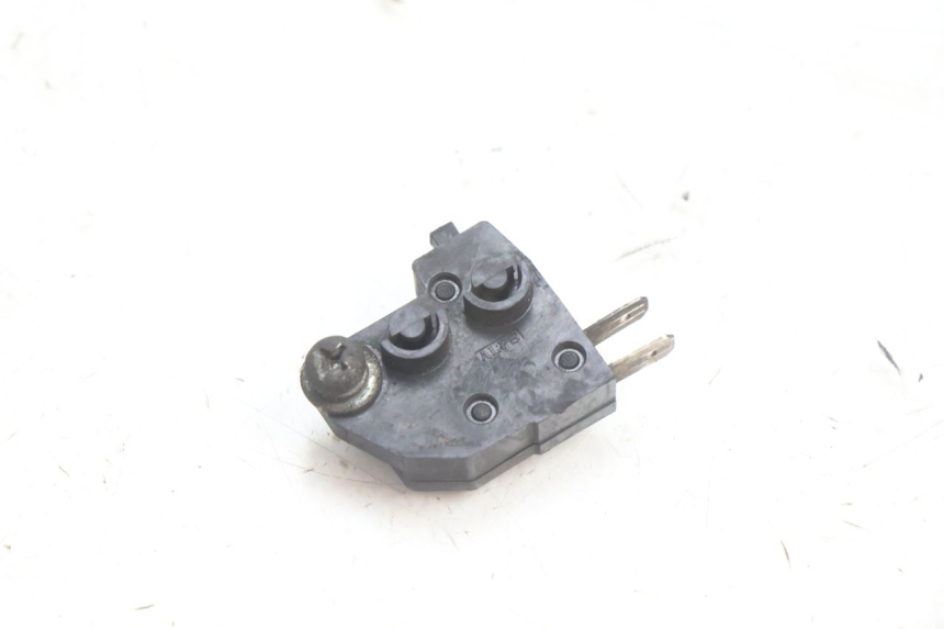 photo de INTERRUTTORE STOP FRENO DESTRO PEUGEOT SATELIS 125 (2006 - 2009) - Vista principale