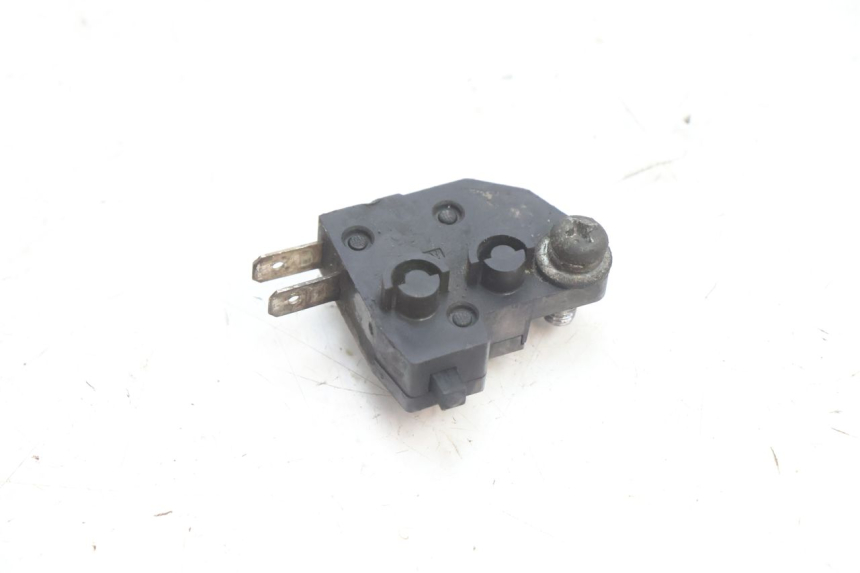 photo de INTERRUTTORE STOP FRENO DESTRO PEUGEOT SATELIS 125 (2006 - 2009) - Dettaglio del componente