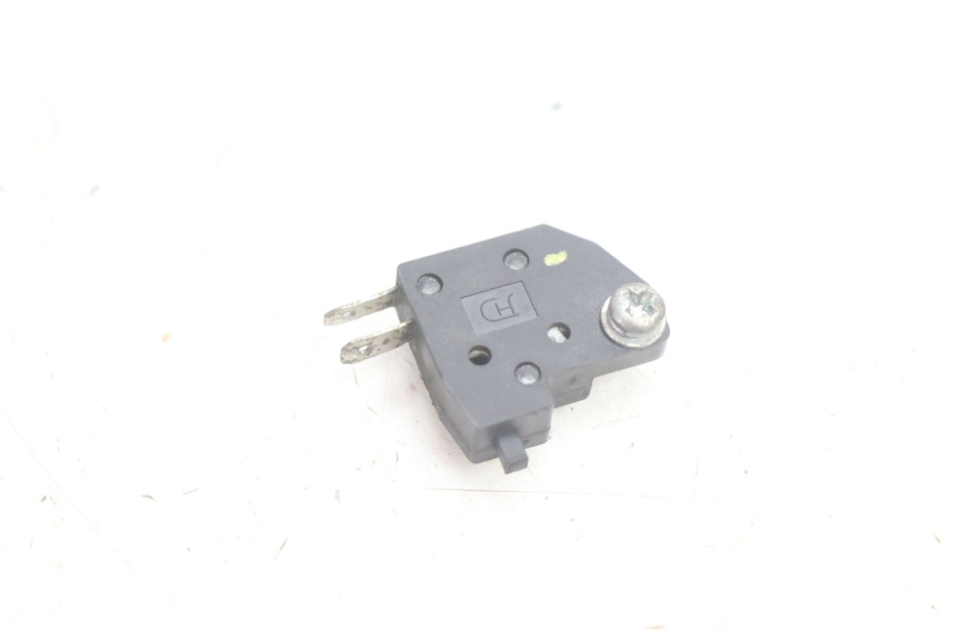 photo de INTERRUTTORE FANALE STOP DESTRO MASH SEVENTY FIVE 125 (2013 - 2021) - Dettaglio del componente