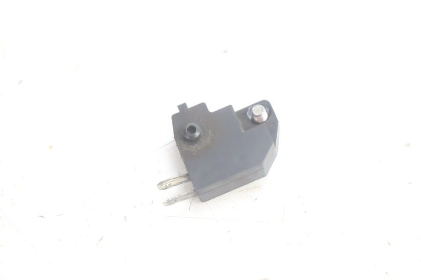photo de INTERRUTTORE FANALE STOP DESTRO MASH SEVENTY FIVE 125 (2013 - 2021) - Zoom sullo stato d'uso