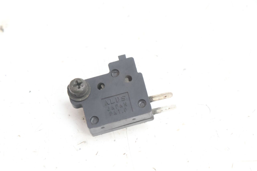 photo de INTERRUTTORE STOP DESTRA HONDA SH 125 (2001 - 2003) - Vista principale