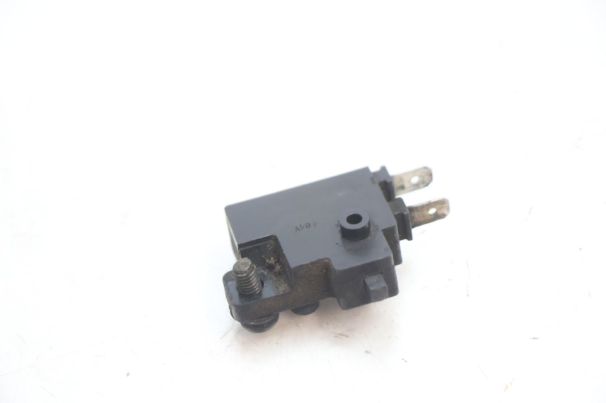 photo de INTERRUTTORE STOP DESTRA HONDA ST PAN EUROPEAN 1100 (1990 - 2002) - Altra angolazione