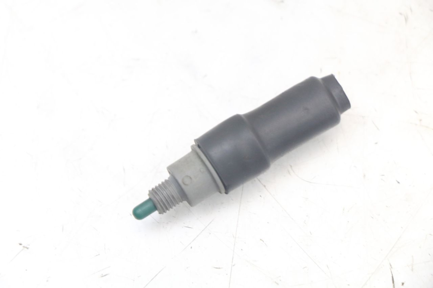 photo de INTERRUTTORE STOP DESTRO MBK STUNT NAKED 50 (2004 - 2018) - Vista principale