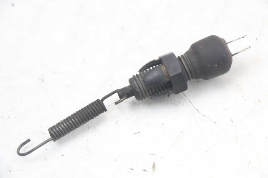 photo de INTERRUTTORE STOP DESTRA SUZUKI GS F 500 (2004 - 2007) - Dettaglio del componente