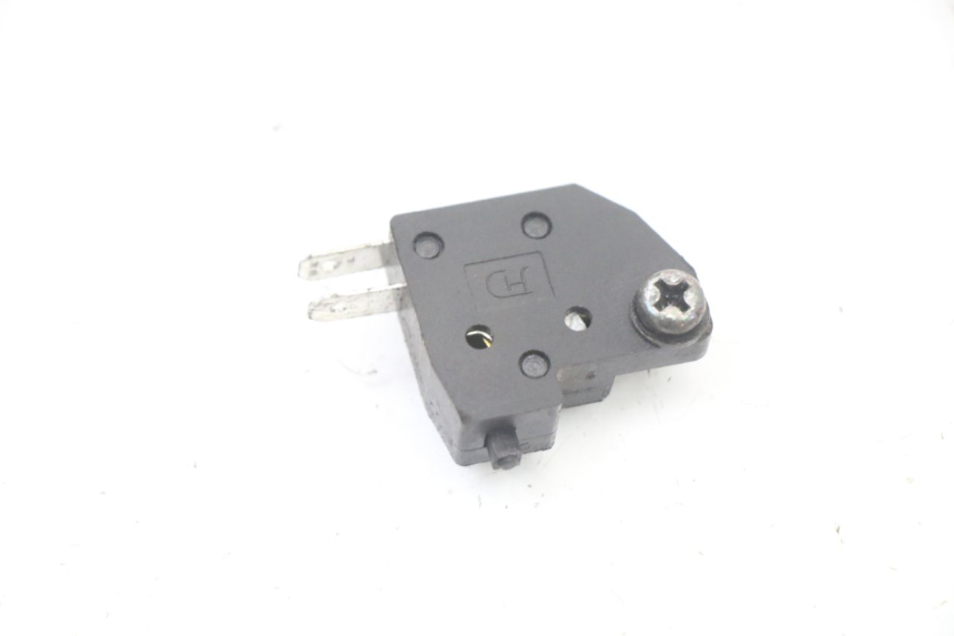 photo de INTERRUTTORE STOP FRENO DESTRO SYM ORBIT 2 4T 50 (2008 - 2017) - Dettaglio del componente