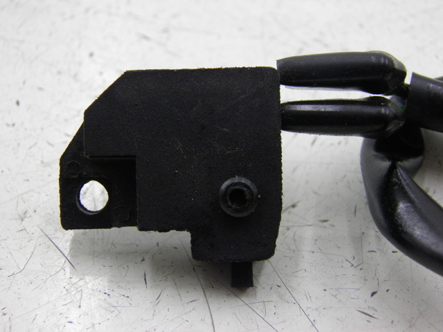 photo de CONTATTORE STOP DESTRO SYM SYMPLY 4T 50 (2012 - 2015) - Zoom sullo stato d'uso