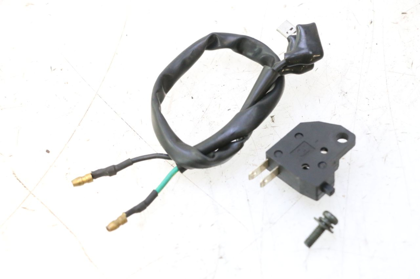 photo de INTERRUTTORE STOP DESTRA PEUGEOT TWEET 4T 50 (2018 - 2022) - Vista principale